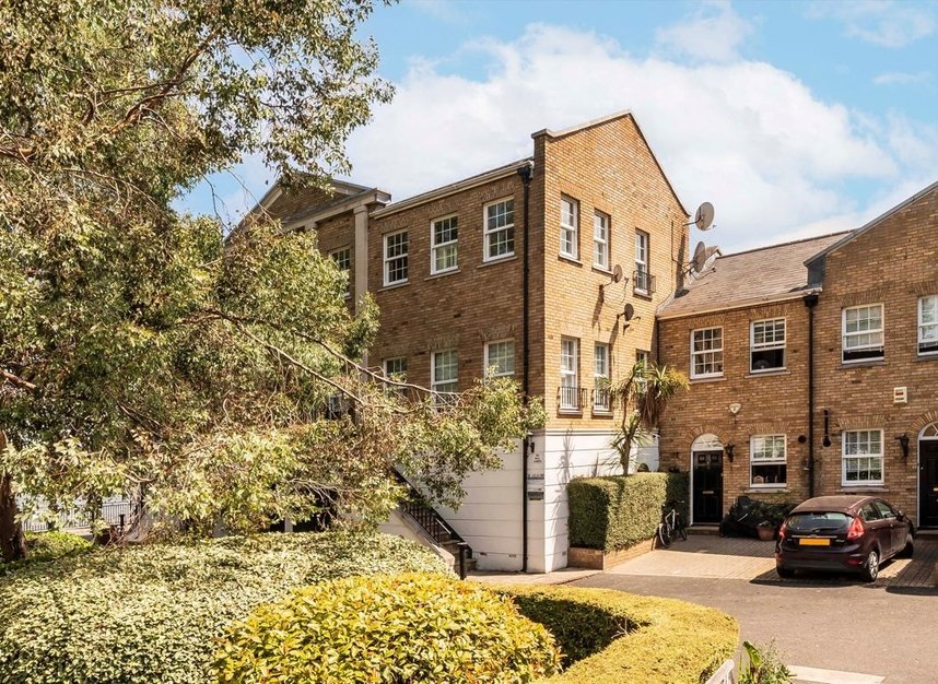 Properties for sale in Sophia Square - SE16 5XL view7