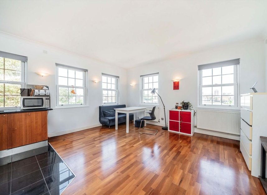 Properties for sale in Sophia Square - SE16 5XL view2