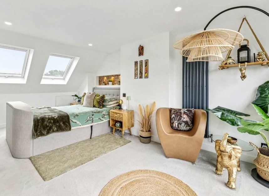 Properties sold in South Road - TW12 3NY view4