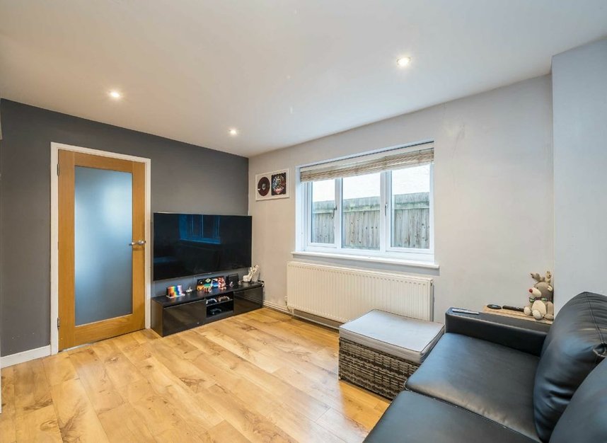 Properties sold in South Road - TW12 3PE view3