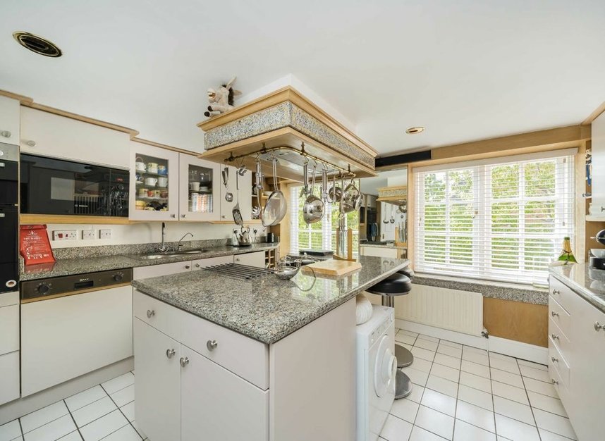 Properties for sale in Southey Road - SW19 1ND view3