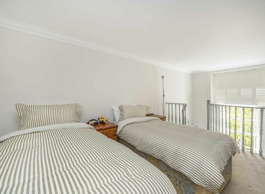 Properties for sale in Southey Road - SW19 1ND view6