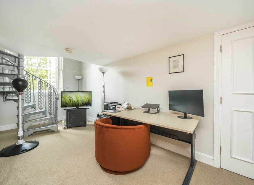 Properties for sale in Southey Road - SW19 1ND view4