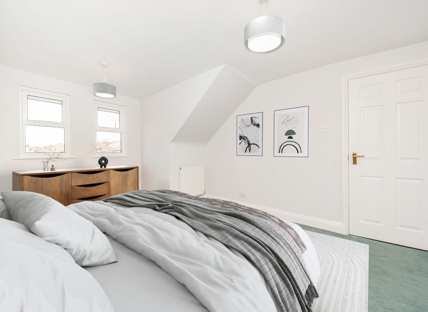 Properties for sale in Southfields Road - SW18 1QW view4