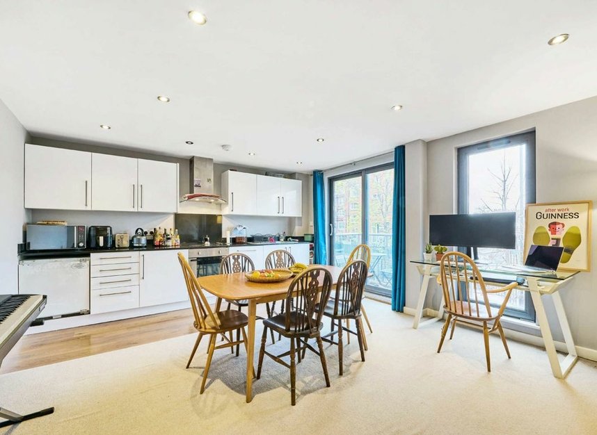 Properties sold in Spurstowe Terrace - E8 1FD view1