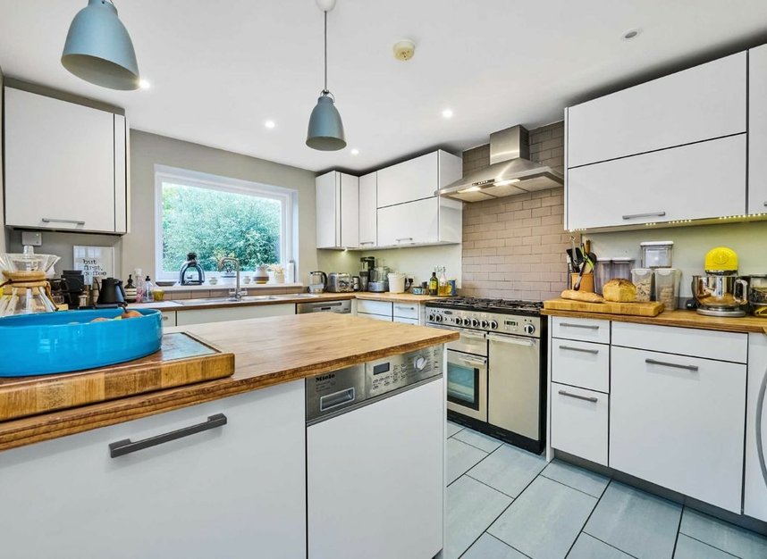Properties sold in St. Aidans Road - SE22 0RP view4