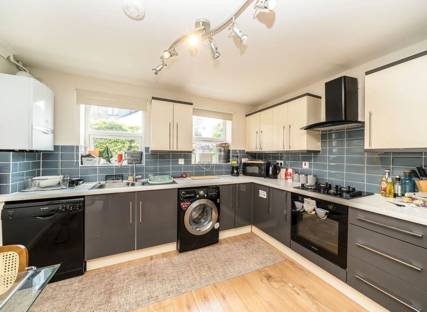 Properties for sale in St. Barnabas Close - SE22 8UA view3