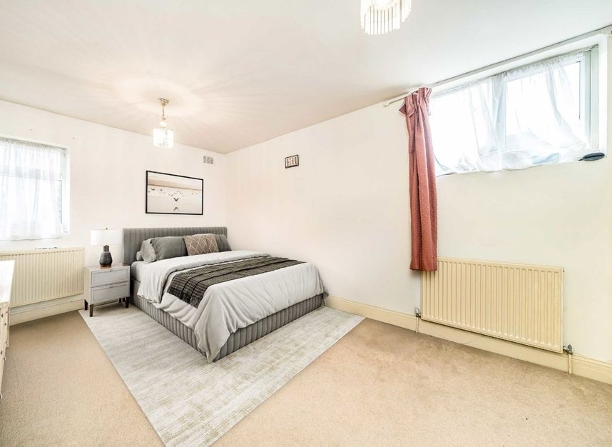 Properties for sale in St. Dunstans Avenue - W3 6QD view2