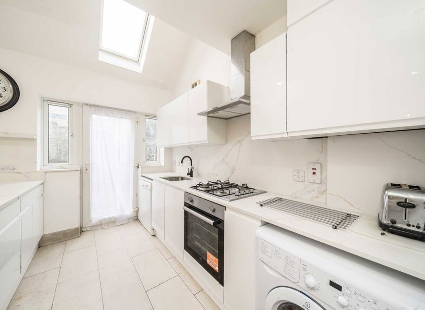 Properties for sale in St. Dunstans Avenue - W3 6QD view6