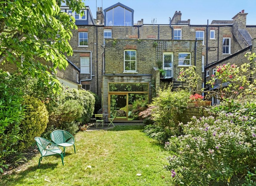 Properties for sale in St. Georges Avenue - N7 0AH view11