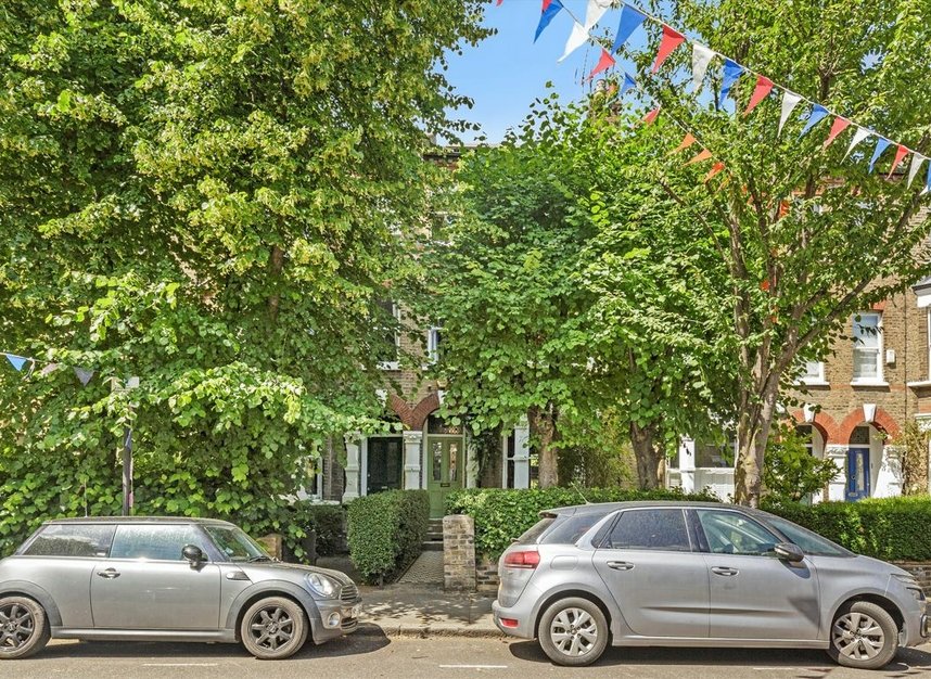 Properties for sale in St. Georges Avenue - N7 0AH view1