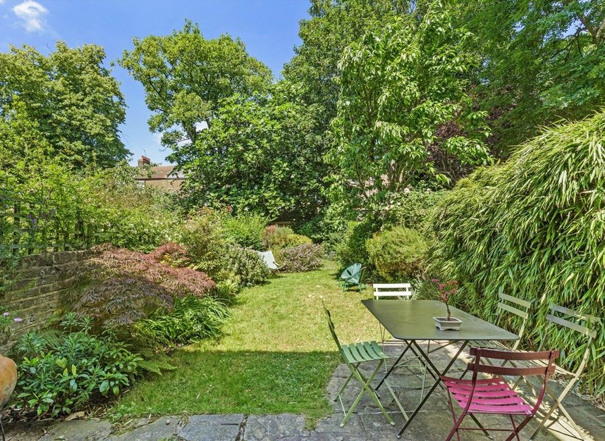 Properties for sale in St. Georges Avenue - N7 0AH view10