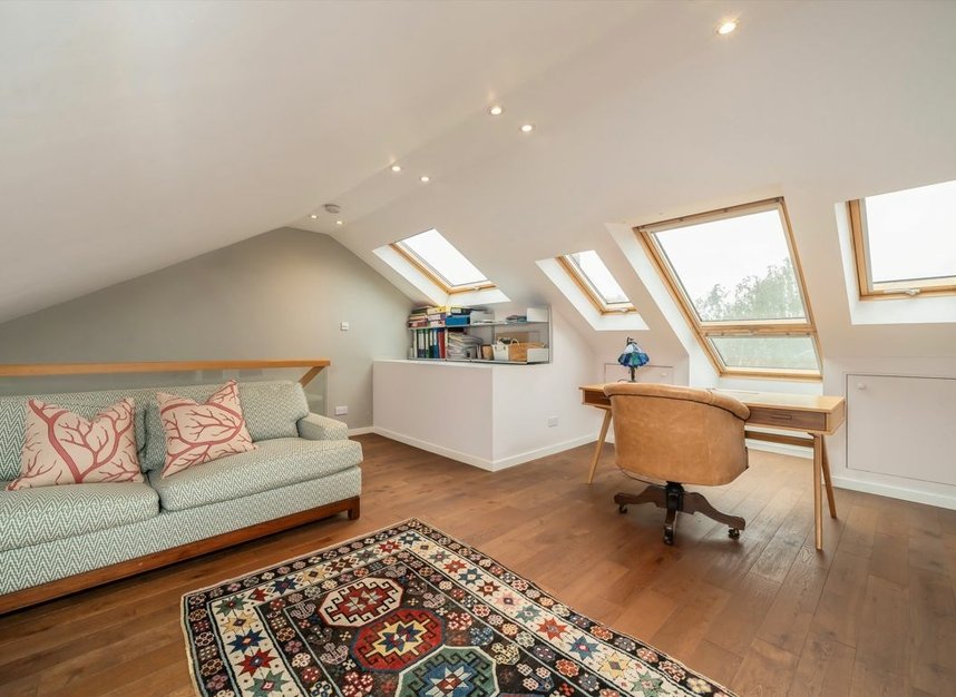 Properties sold in St. Georges Avenue - N7 0AH view9