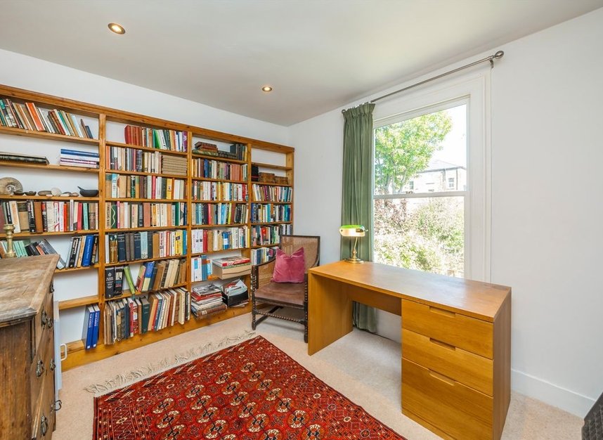 Properties for sale in St. Georges Avenue - N7 0AH view7