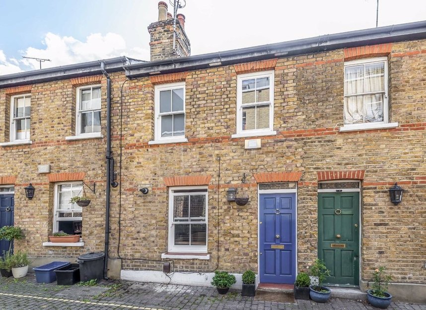 Property For Sale In St James S Cottages Richmond Tw9 Dexters