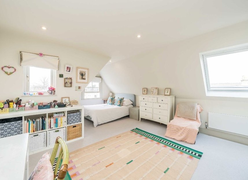 Properties for sale in St. James's Road - TW12 1DQ view7