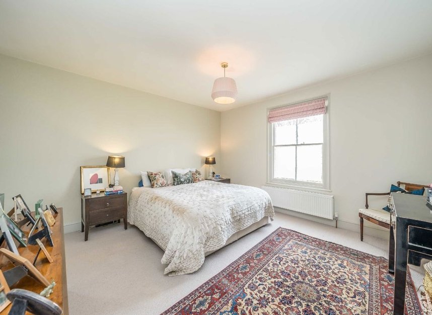 Properties for sale in St. James's Road - TW12 1DQ view5