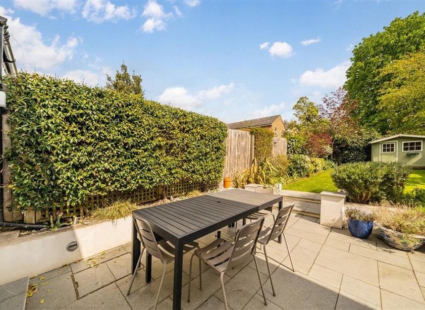 Properties for sale in St. Margarets Road - SE4 1YL view9