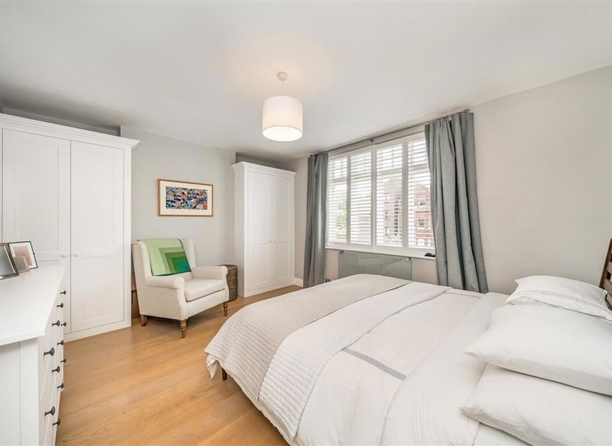 Properties for sale in St. Margarets Road - SE4 1YL view4