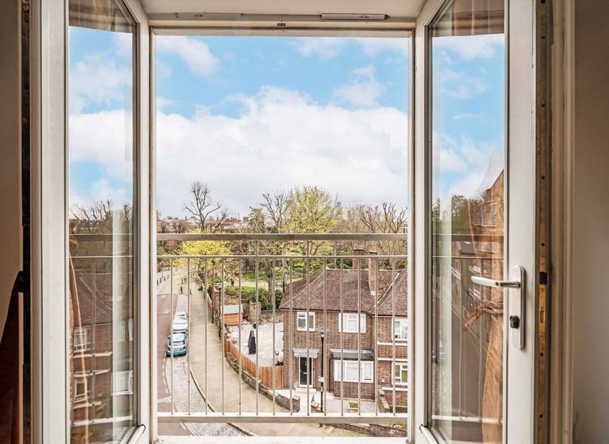 Properties for sale in St. Marychurch Street - SE16 4AB view2