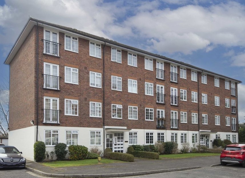 Flat for sale in St. Peters Way, London, W5 (Ref 197409) Dexters