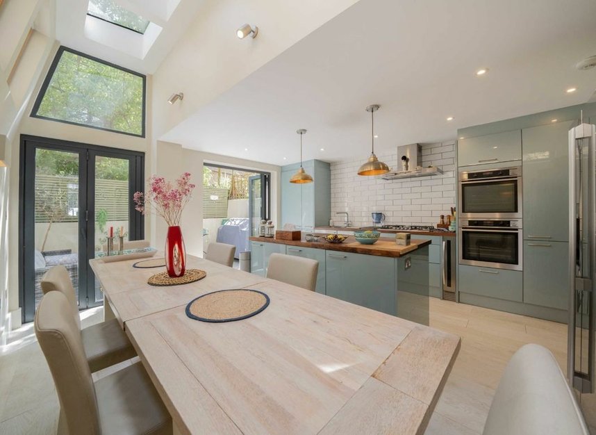 Properties for sale in Stadium Street - SW10 0PU view5
