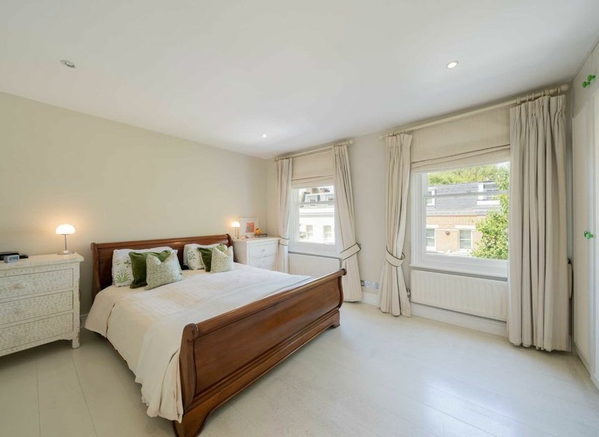 Properties for sale in Stadium Street - SW10 0PU view8