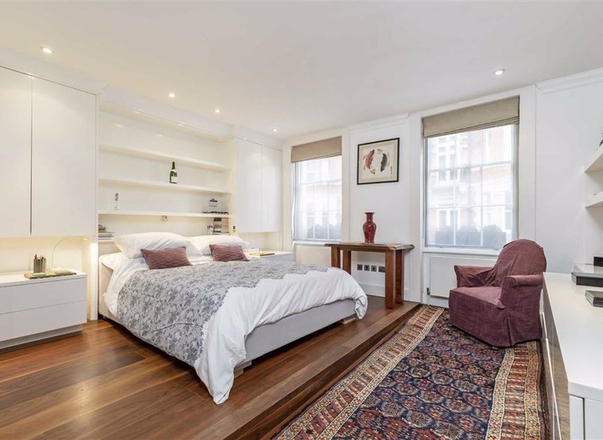 Properties for sale in Stafford Place - SW1E 6NP view8
