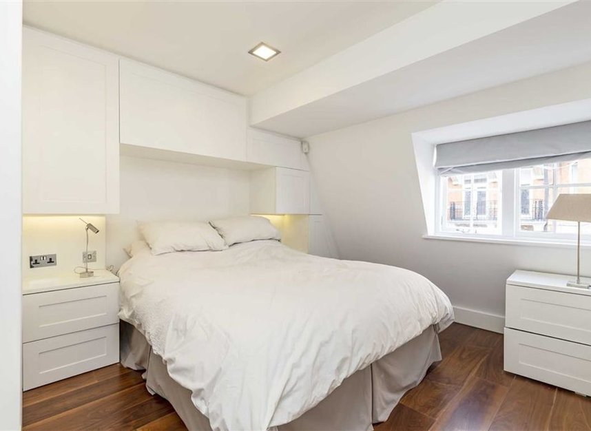 Properties for sale in Stafford Place - SW1E 6NP view11