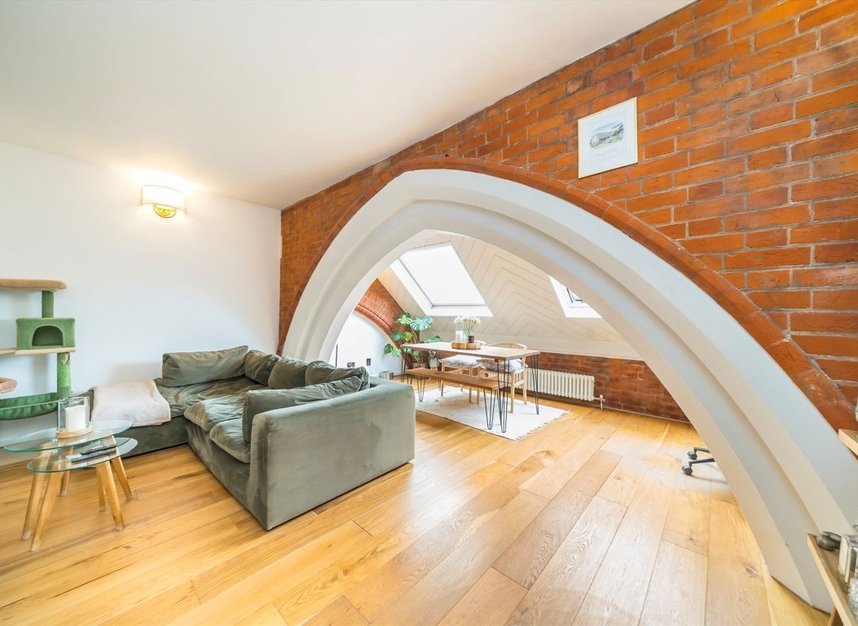 Properties for sale in Stamford Brook Road - W6 0XP view1