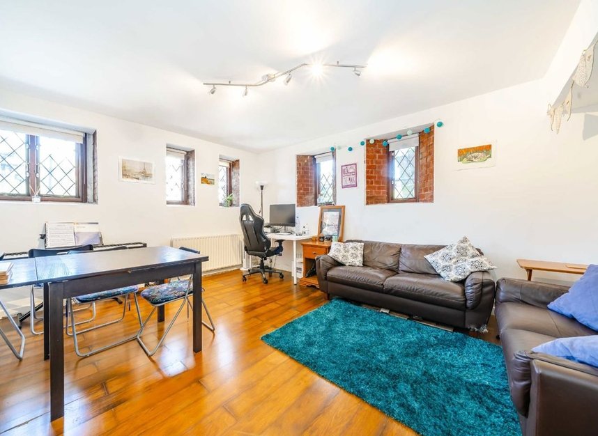 Properties for sale in Stamford Brook Road - W6 0XP view2