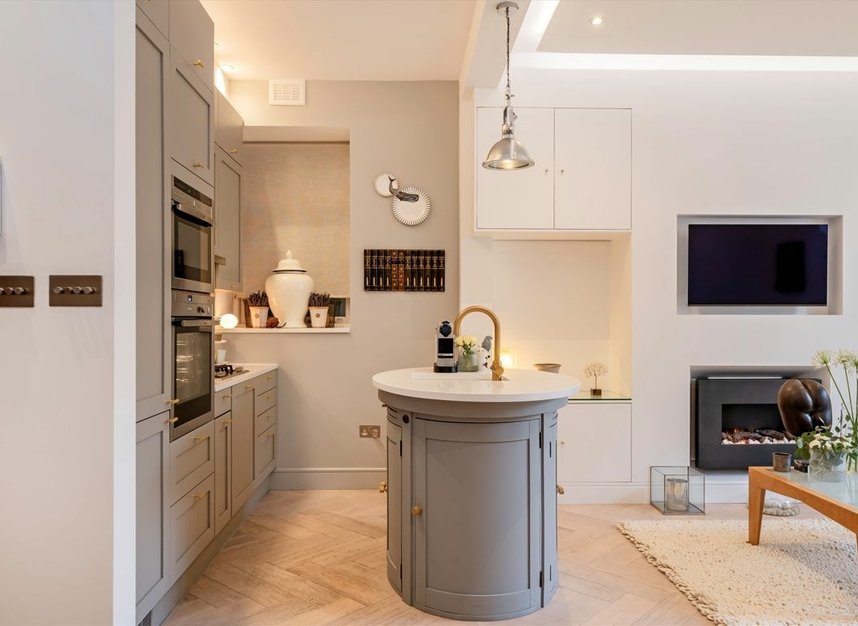 Properties for sale in Stanhope Terrace - W2 2UA view5