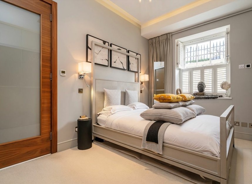 Properties for sale in Stanhope Terrace - W2 2UA view7