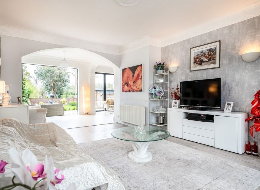 Properties for sale in Strawberry Vale - TW1 4RX view5