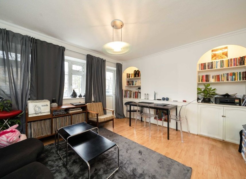 Flat for sale in Stroud Green Road, London, N4 (Ref 219824) Dexters