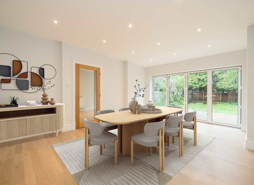 Properties for sale in Stuart Avenue - W5 3QJ view4