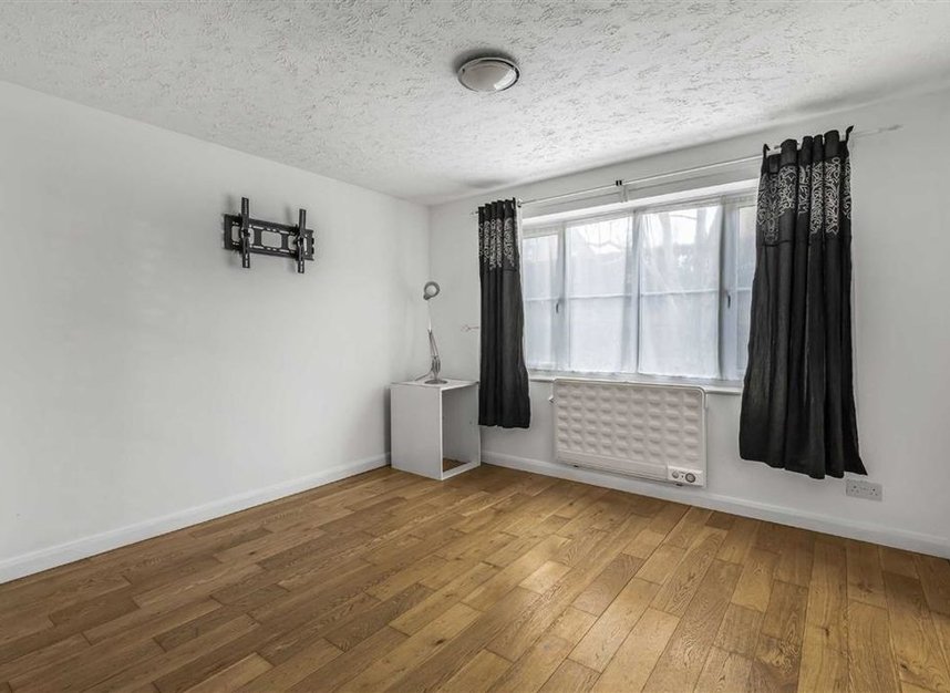 Flat for sale in Stubbs Drive, London, SE16 (Ref 221395) Dexters