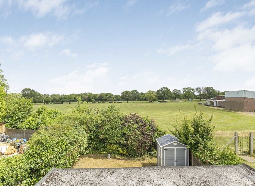 House semidetached for sale in Summer Avenue, East Molesey, KT8 (Ref