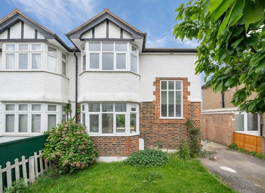 House semidetached for sale in Summer Avenue, East Molesey, KT8 (Ref