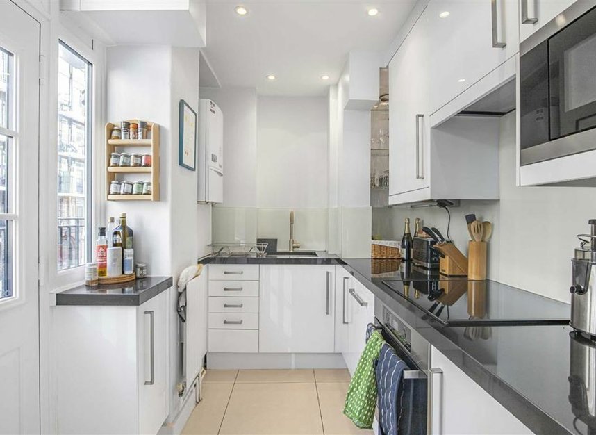 Properties for sale in Sumner Street - SE1 9JY view3