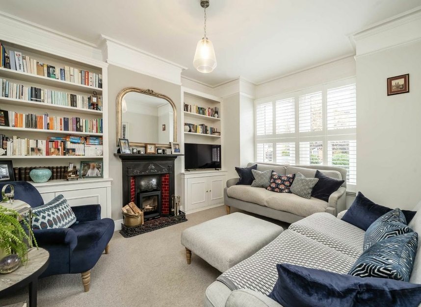 Properties for sale in Sunderland Road - W5 4JY view2