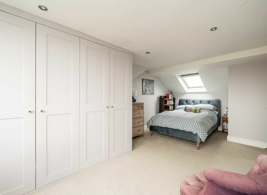 Properties for sale in Sunderland Road - W5 4JY view6