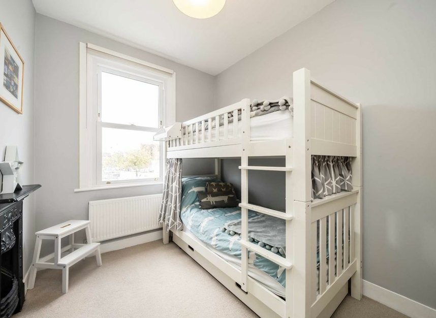 Properties for sale in Sunderland Road - W5 4JY view7