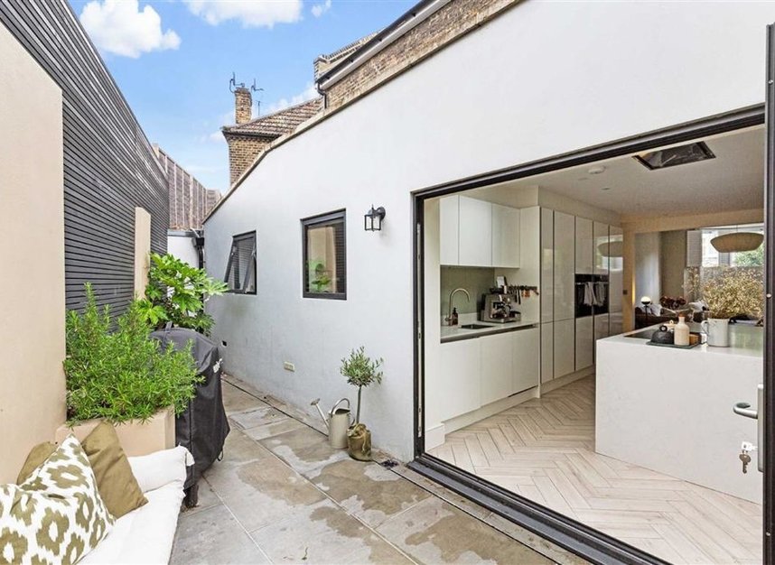 Flat for sale in Sunninghill Road, London, SE13 (Ref 205828) Dexters