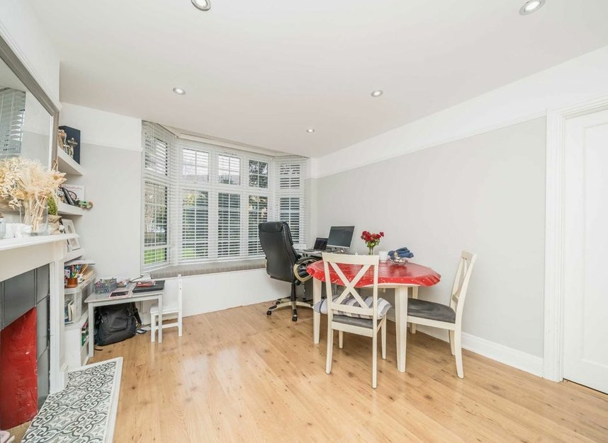 Flat for sale in Surbiton Crescent, Kingston Upon Thames, KT1 (Ref 220419) Dexters