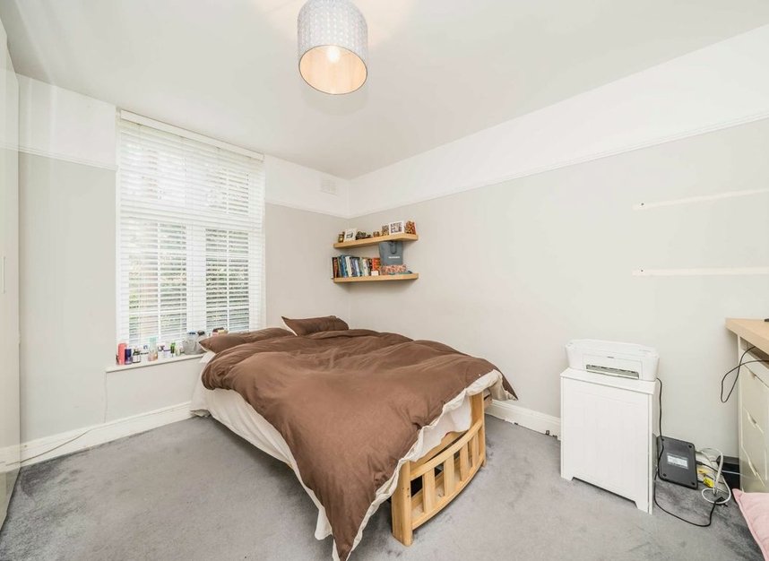 Flat for sale in Surbiton Crescent, Kingston Upon Thames, KT1 (Ref 220419) Dexters
