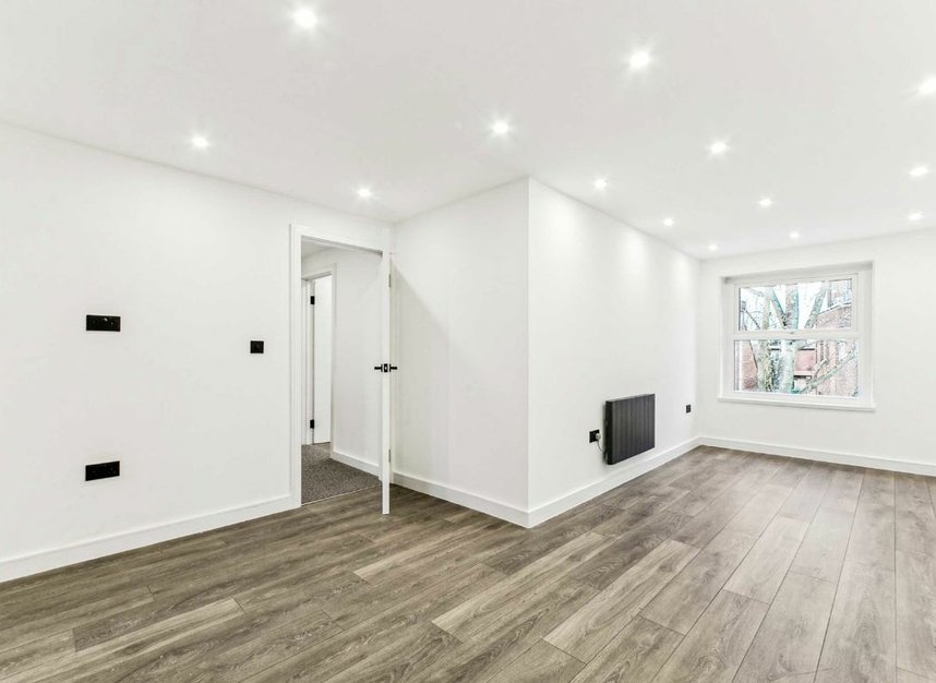 Properties for sale in Surbiton Road - KT1 2HG view4