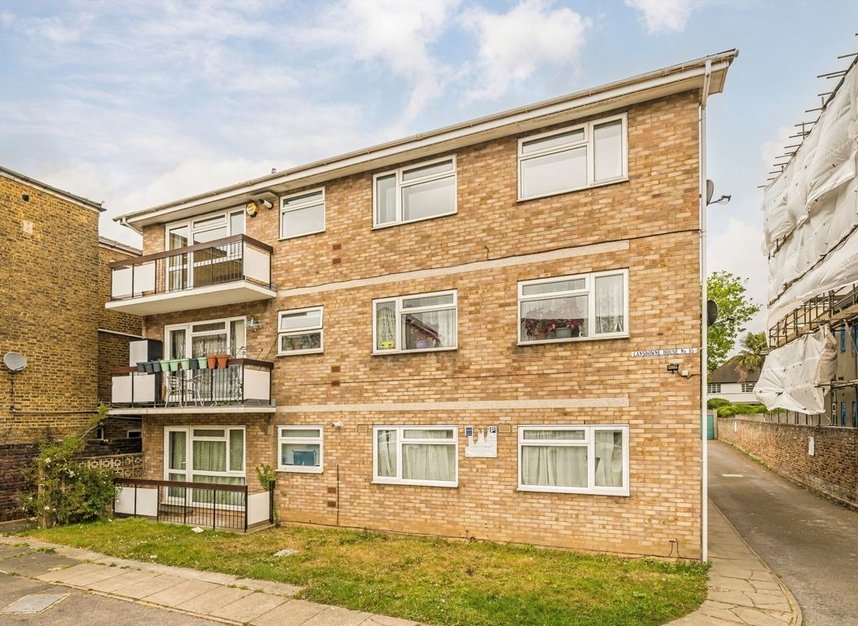 Properties for sale in Surbiton Road - KT1 2JQ view1