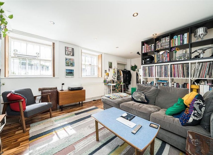 Properties for sale in Surrey Square - SE17 2JX view7