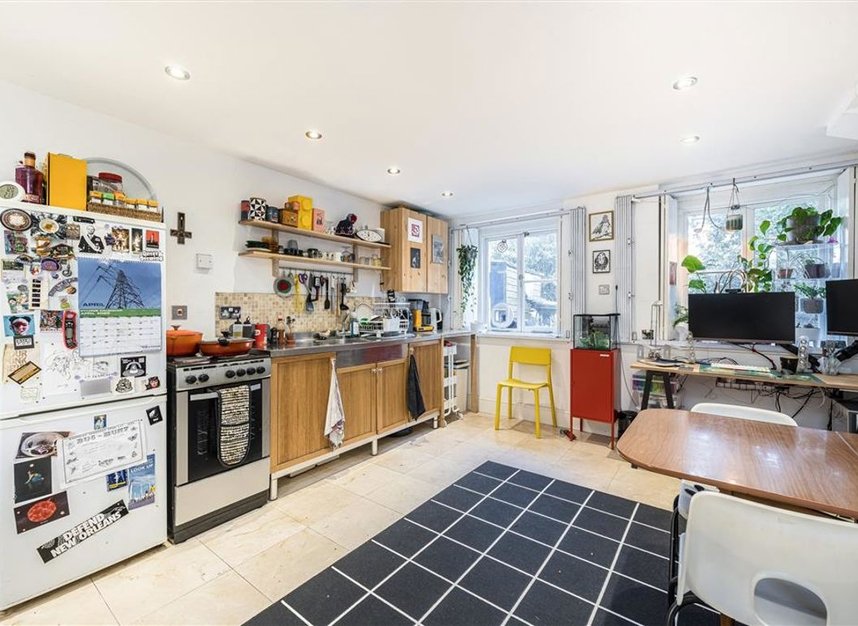 Properties for sale in Surrey Square - SE17 2JX view10